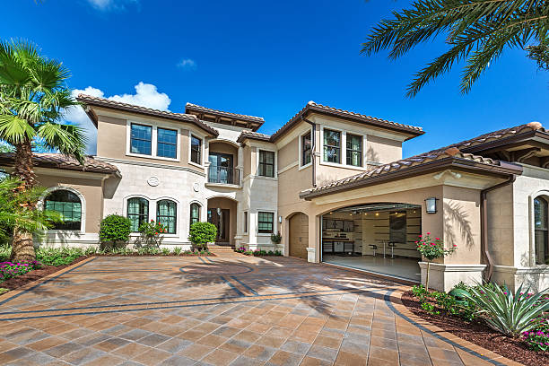 Best Custom Driveway Pavers  in Des Allemands, LA